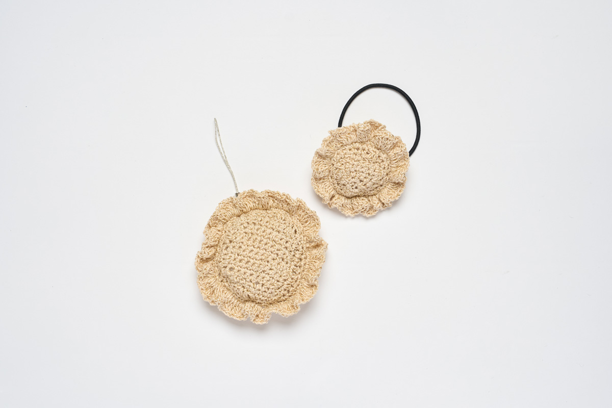 お花のチャーム